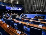 Senado aprova projeto que dificulta aborto legal em crianças e adolescentes vítimas de estupro