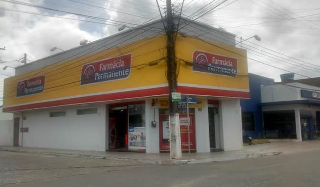 Bandido armado assalta Farmácia Permanente em Arapiraca