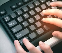 Fundação oferece cursos profissionalizantes a distância e gratuitos para deficientes visuais