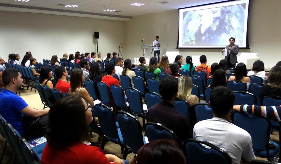 Papo de Universitário reúne 300 pessoas em evento sobre empreendedorismo