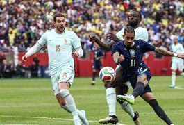 Raphinha e Wesley são cortados da seleção brasileira