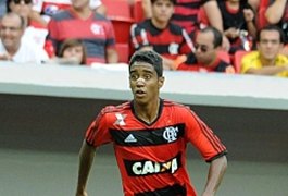 Flamengo empata com Náutico, mas já pensa no Botafogo