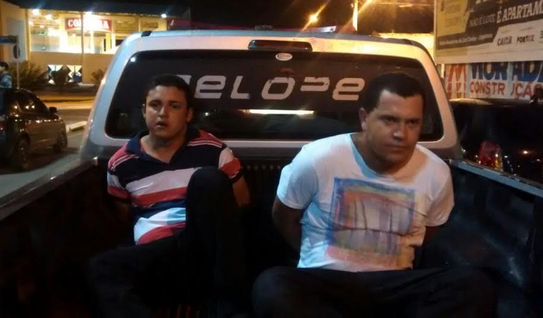 Dupla é presa acusada de assaltos durante festa em Arapiraca