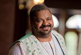 Arlindo Cruz é levado para hospital após sofrer um AVC em casa