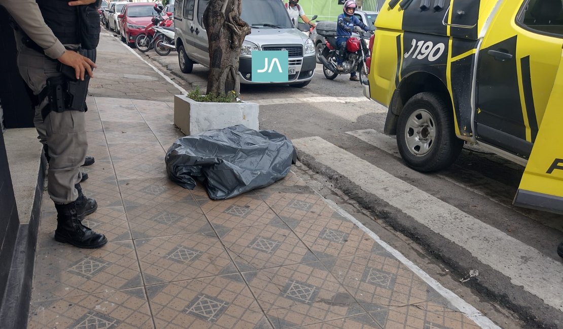 Ex-dono do antigo bar Cabana, que marcou época em Arapiraca, morre na porta de casa