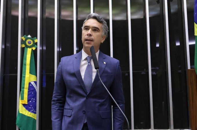 Rafael Brito aponta soluções para enchentes em Maceió: ‘Não é justo culpar a população'