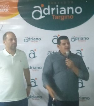 Adriano Targino presta contas de seu mandato e anuncia apoio ao deputado Dudu Ronalsa