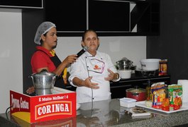 Grupo Coringa promove curso de culinária na semana dedicada à mulher