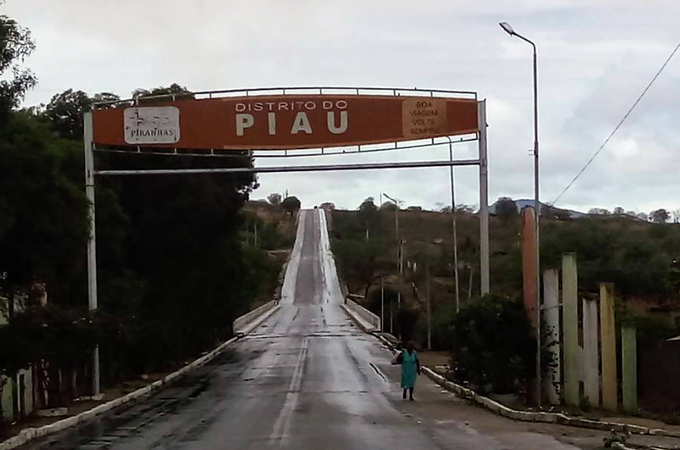 Motociclista morre após ter moto atingida na traseira por caminhão no Sertão de Alagoas