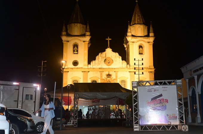 Festival Luz, Câmera, Conexão promove shows, feira de artesanato e exibe filmes no Largo São Gonçalo