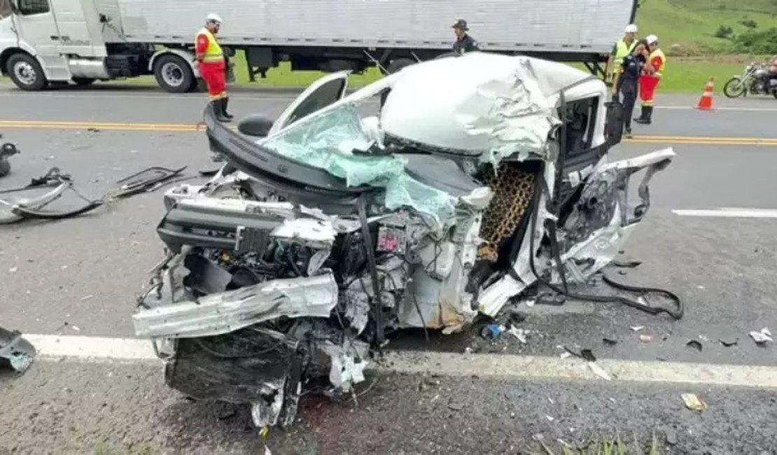 Mulher morre em acidente durante trajeto para ver neto pela 1ª vez após nascimento