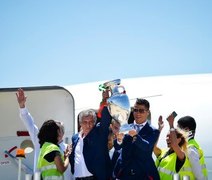 CR7 chega com seleção portuguesa a Lisboa para comemorar o título da Eurocopa