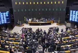 Câmara aprova texto-base de projeto que fixa teto para gastos de campanha