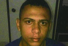 Jovem é detido por porte ilegal de arma de fogo, em São Miguel dos Campos