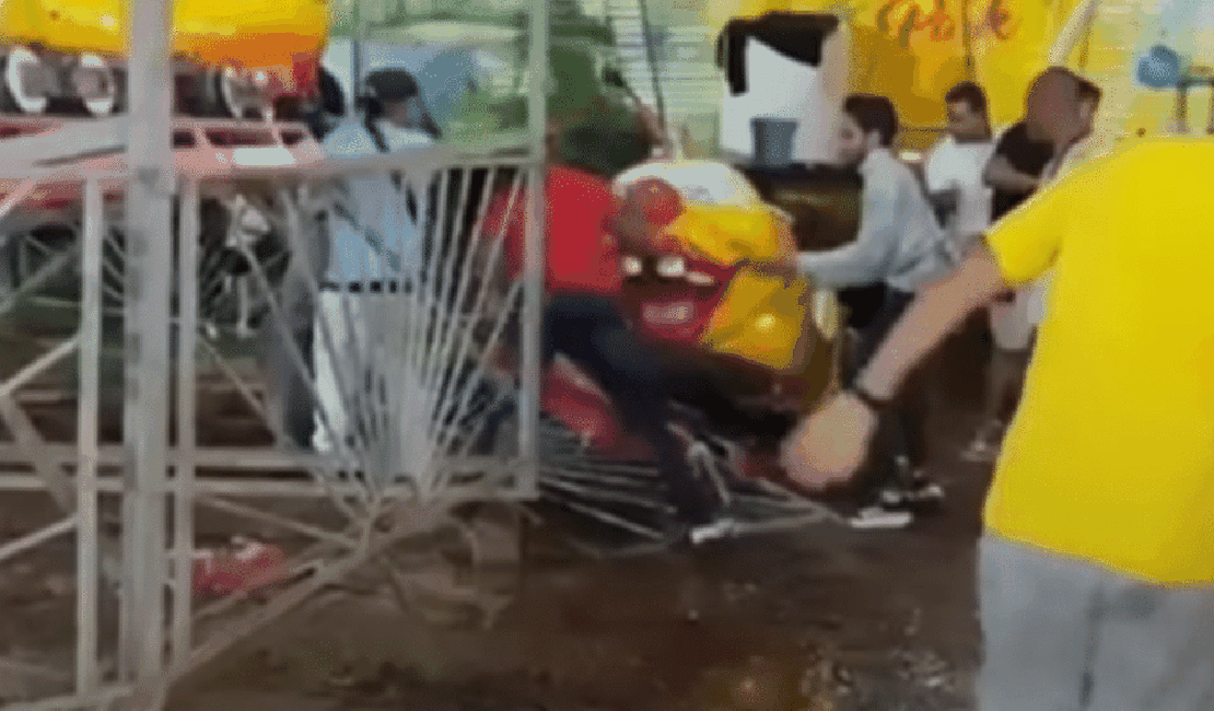 Acidente em brinquedo de parque de diversões deixa um morto e três feridos