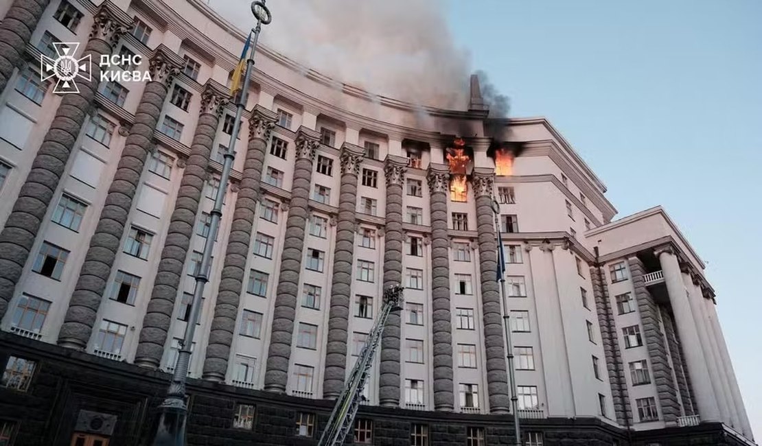 Rússia faz o maior ataque aéreo a Kiev desde o início da guerra; mais de 800 drones atingiram a capital da Ucrânia