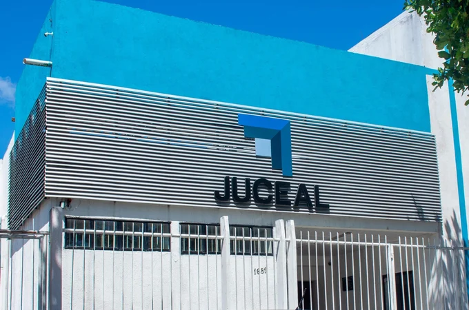 Alagoas atinge o menor tempo do ano para abertura de empresas