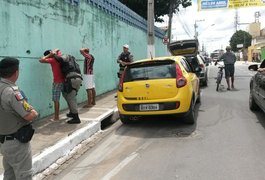 3º BPM fecha o cerco contra criminalidade e apreende 2 armas e dez veículos no Agreste