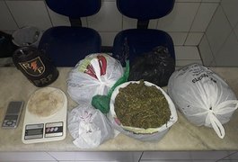 Mulher é presa com 2,6 kg de maconha dentro da residência