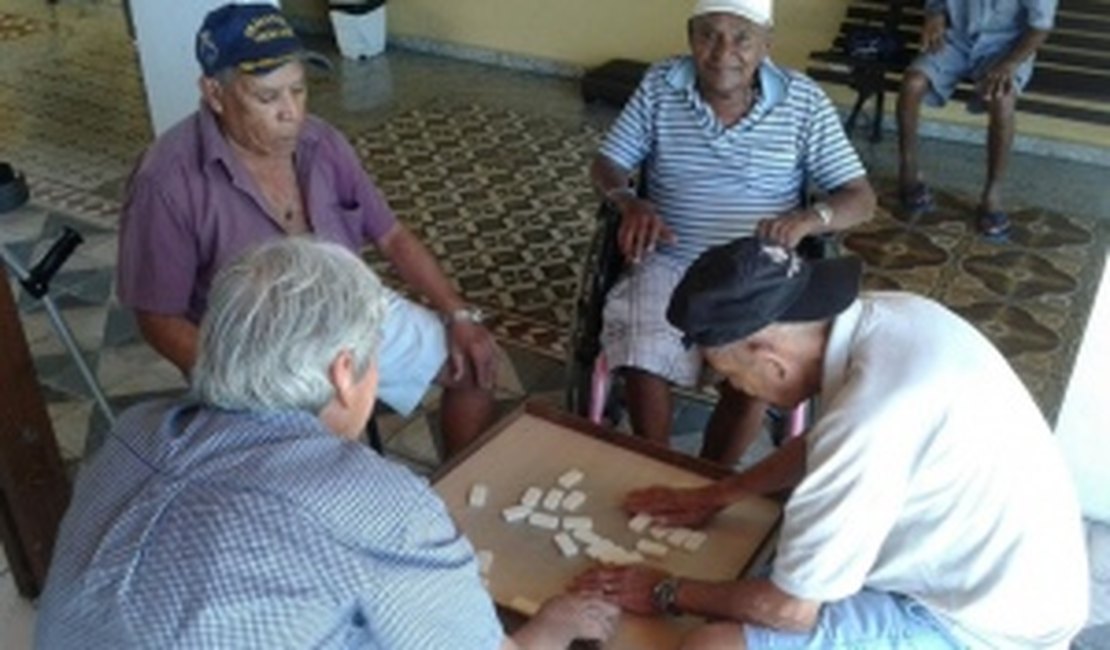 Expectativa de vida ao nascer em Alagoas cresceu, diz IBGE