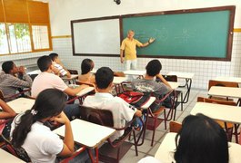 Só 31 escolas públicas com alunos de baixa renda mantêm excelência no ensino desde 2011, diz pesquisa