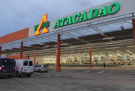Jovem  de Sergipe é detida suspeita de furtar supermercado atacadista, em Arapiraca