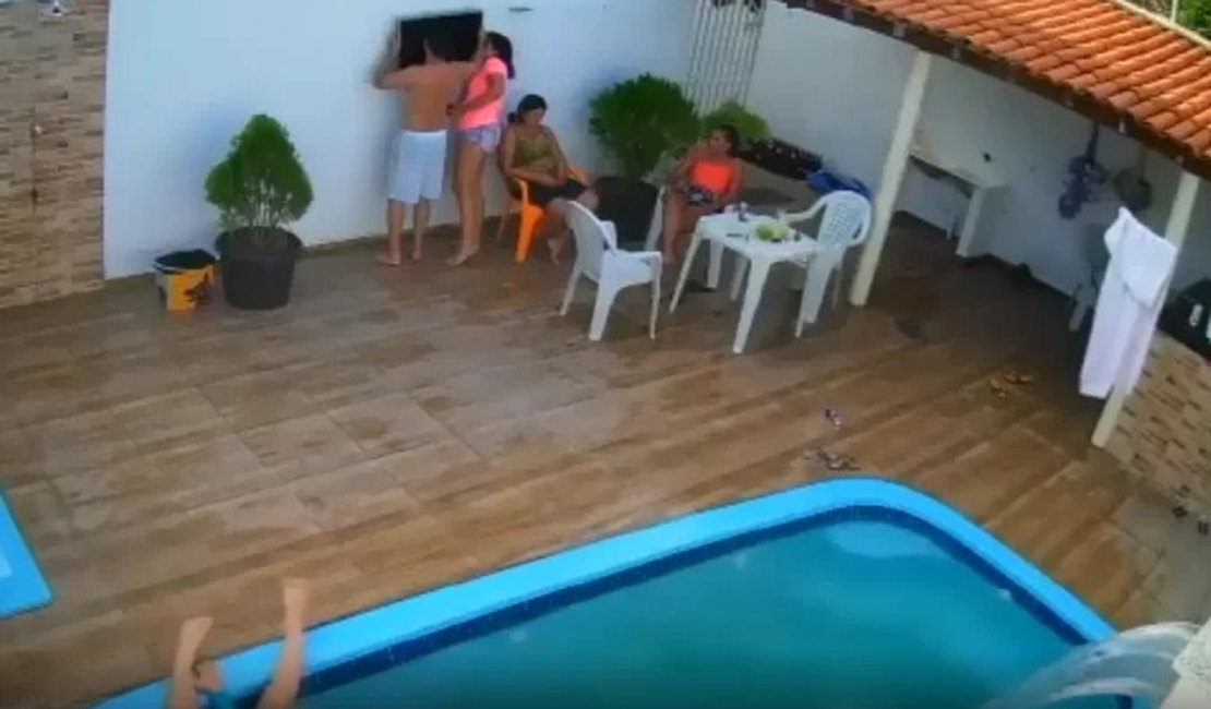 Vídeo. Menina se afoga após ter cabelo sugado por ralo da piscina no Piauí