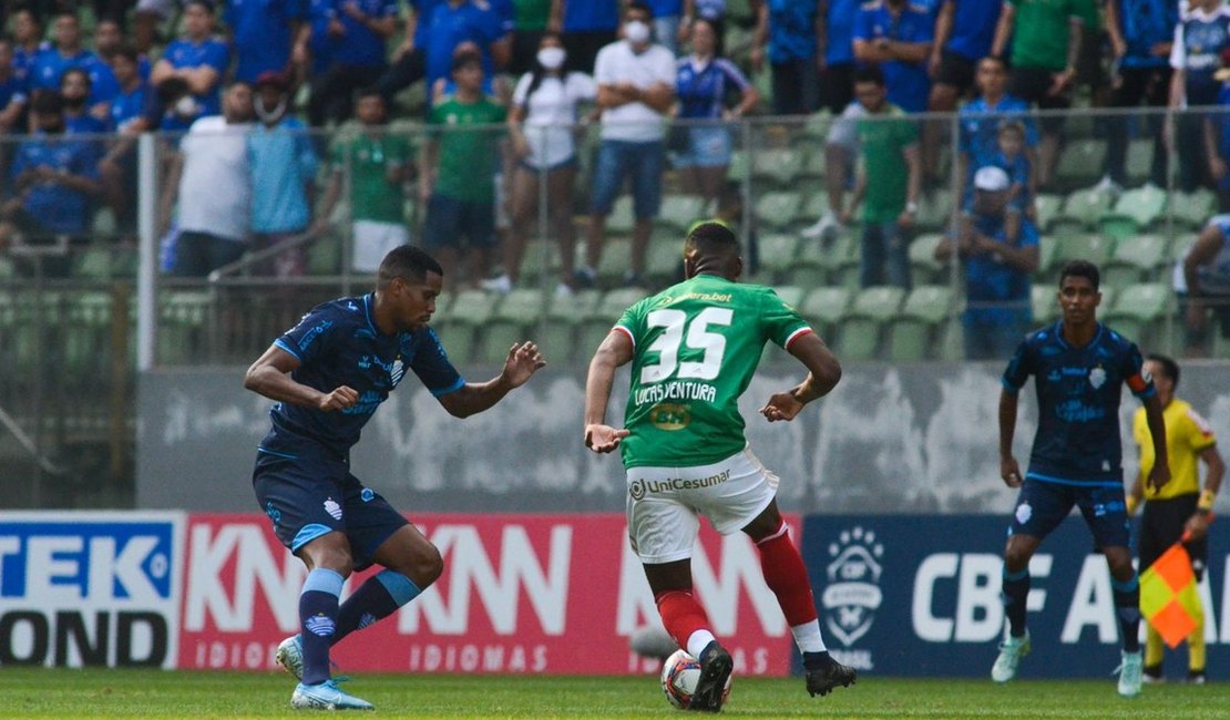 Algoz do Cruzeiro, Iury Castilho volta a marcar e CSA vence de virada por 2 a 1