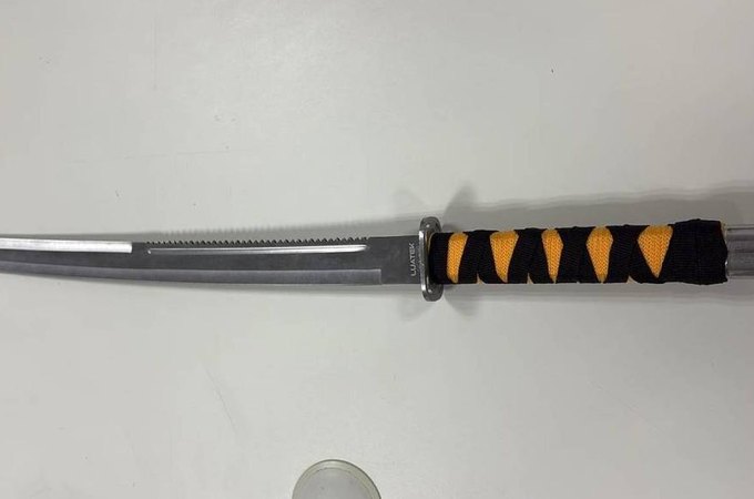 Homem invade aeroporto de Viracopos com espada e ameaça passageiros