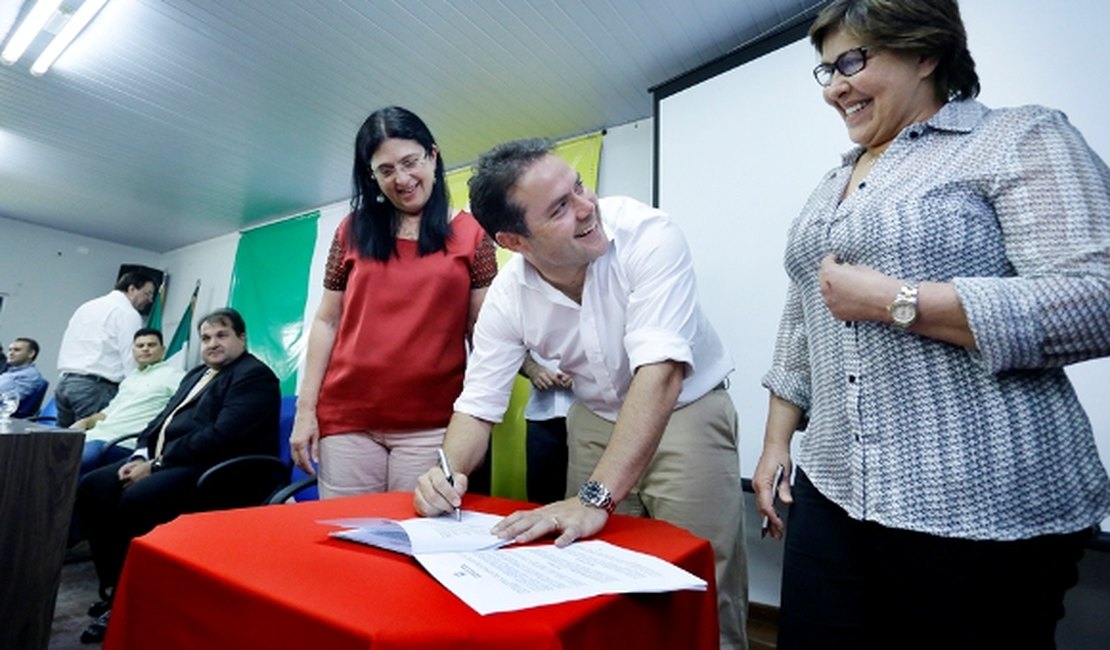 Governador e Prefeita assinam ampliação de investimentos para a saúde em Arapiraca