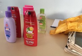 Mulher é detida em flagrante após furtar produtos de higiene em supermercado, em Arapiraca