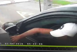 Bandidos roubam R$ 10 mil de empresário em estacionamento de shopping em Arapiraca