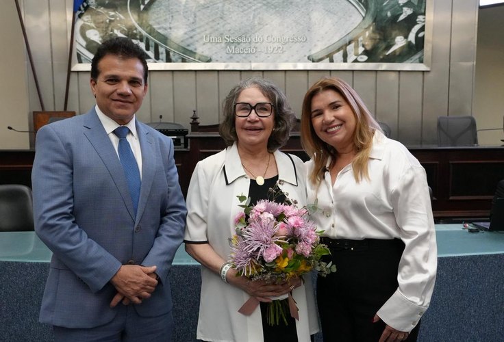 Ricardo Nezinho homenageia filantropa Mara Menezes com a Comenda Tavares Bastos