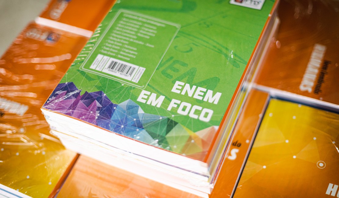 Estudantes da rede pública de Alagoas começam a receber Kits Foca no Enem