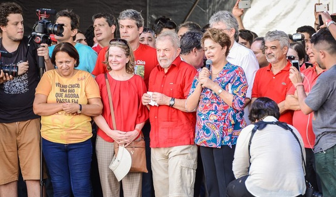 Lula e Dilma visitam obra do São Francisco na PB e fazem discurso