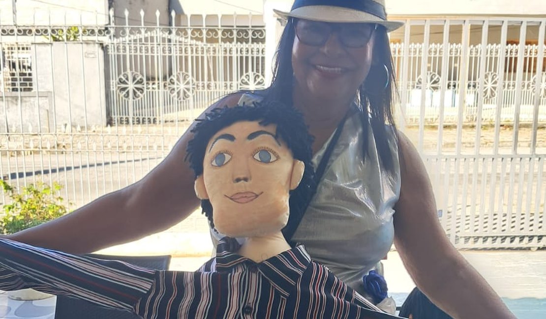 Márcia de Assis destaca o valor da autoestima e dos bons hábitos em apresentação no Lar da Menina
