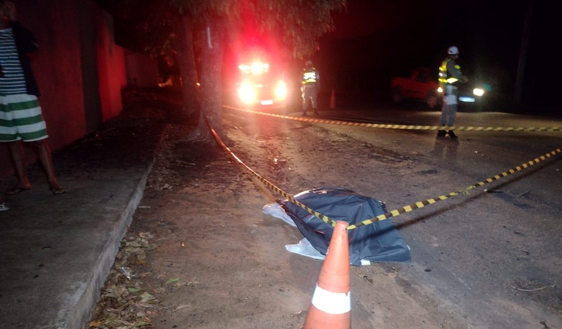 Colisão de carro e cinquentinha deixa um morto na AL 220, em Arapiraca; assista