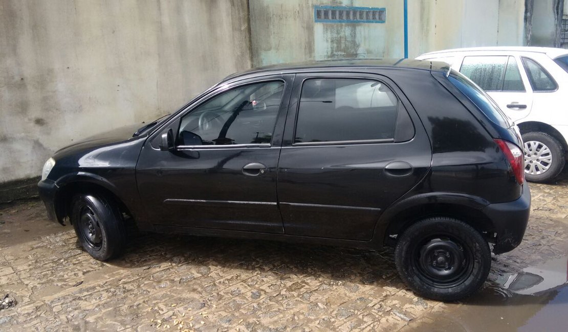 Rádio Patrulha recupera em Penedo carro roubado em Satuba