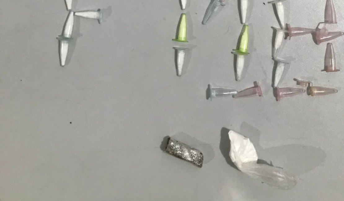 3° BPM apreende cocaína e maconha com jovens no bairro Manoel Teles
