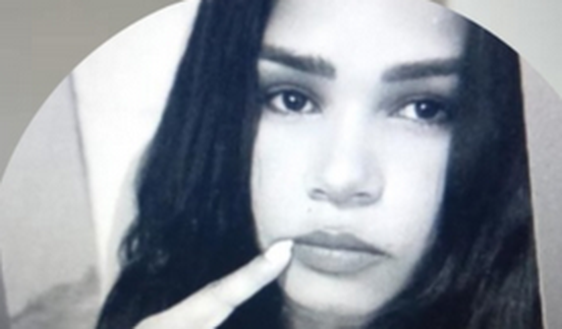 Suspeito de matar ex-companheira a facadas se apresenta e é preso em flagrante em Maceió