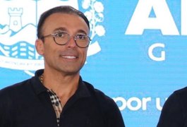 Prefeito de Major Izidoro, Theobaldo Cintra se envolve em conflito por disputa de pasto e mata gado de desafeto, em Jaramataia