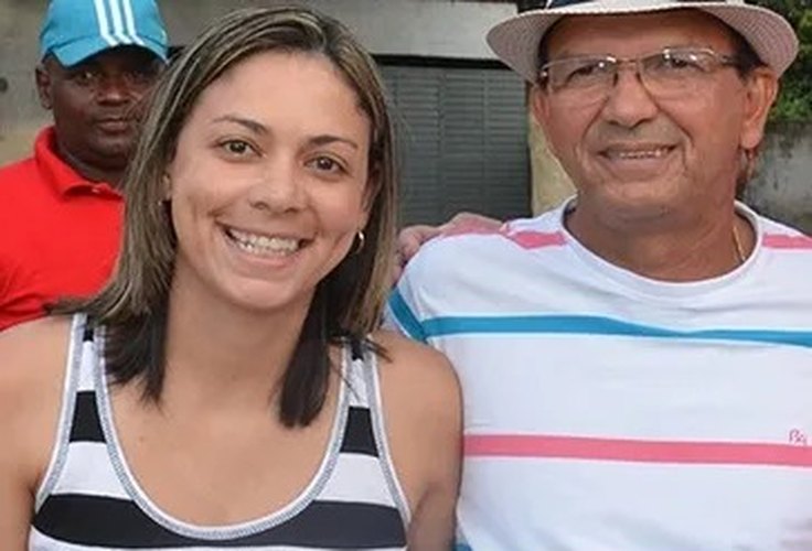 Flávia Cavalcante abre mão da reeleição e pai, Cícero Cavalcante, deve disputar vaga na ALE