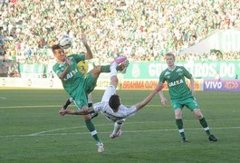 Santos leva novo gol aos 45 e cede empate à Chapecoense na Arena Condá