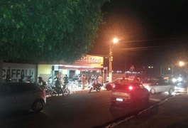Duas mulheres são presas durante tentativa de assalto a pastelaria em Arapiraca
