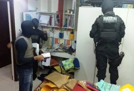 Operação cumpre sete mandados e três auditores-fiscais são afastados em Alagoas