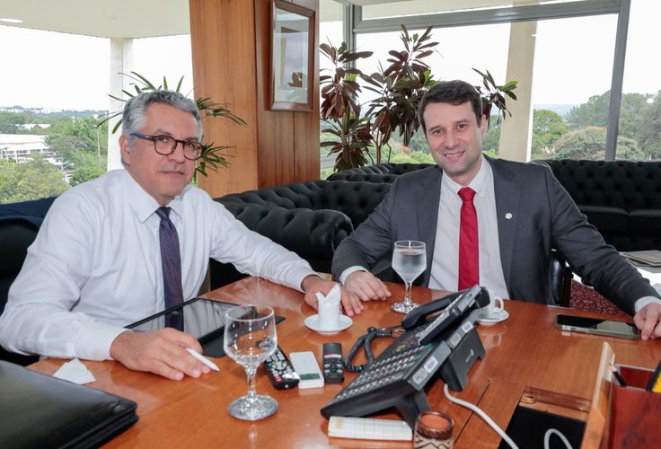 Daniel Barbosa ganha mais espaço em Brasília após encontro com ministro Alexandre Padilha