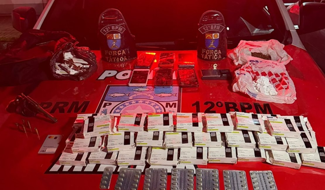 PM prende homem por tráfico de drogas em mercado no Jaraguá