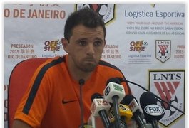 Montillo reitera desejo de jogar pelo Flamengo: 'Falta a parte deles'