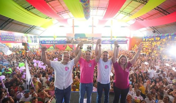 Ao lado de Paulo Dantas e Renan Filho, Rafael Brito oficializa candidatura a prefeito de Maceió