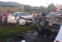 Após 33 dias internada, ex-prefeita Ângela Garrote recebe alta e deixa hospital